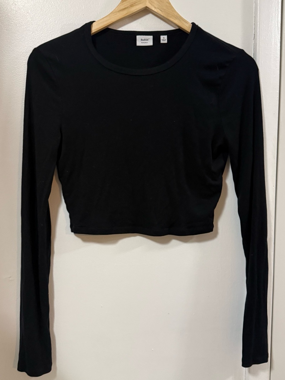 Aritzia Sunday Best ReRib Black top